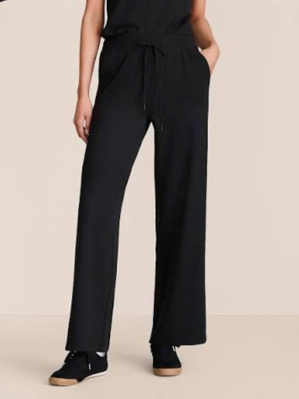 Lou & Grey Brushedsoft Slim Wide-Leg Drawstring Pants - Black - Picture 2 of 4